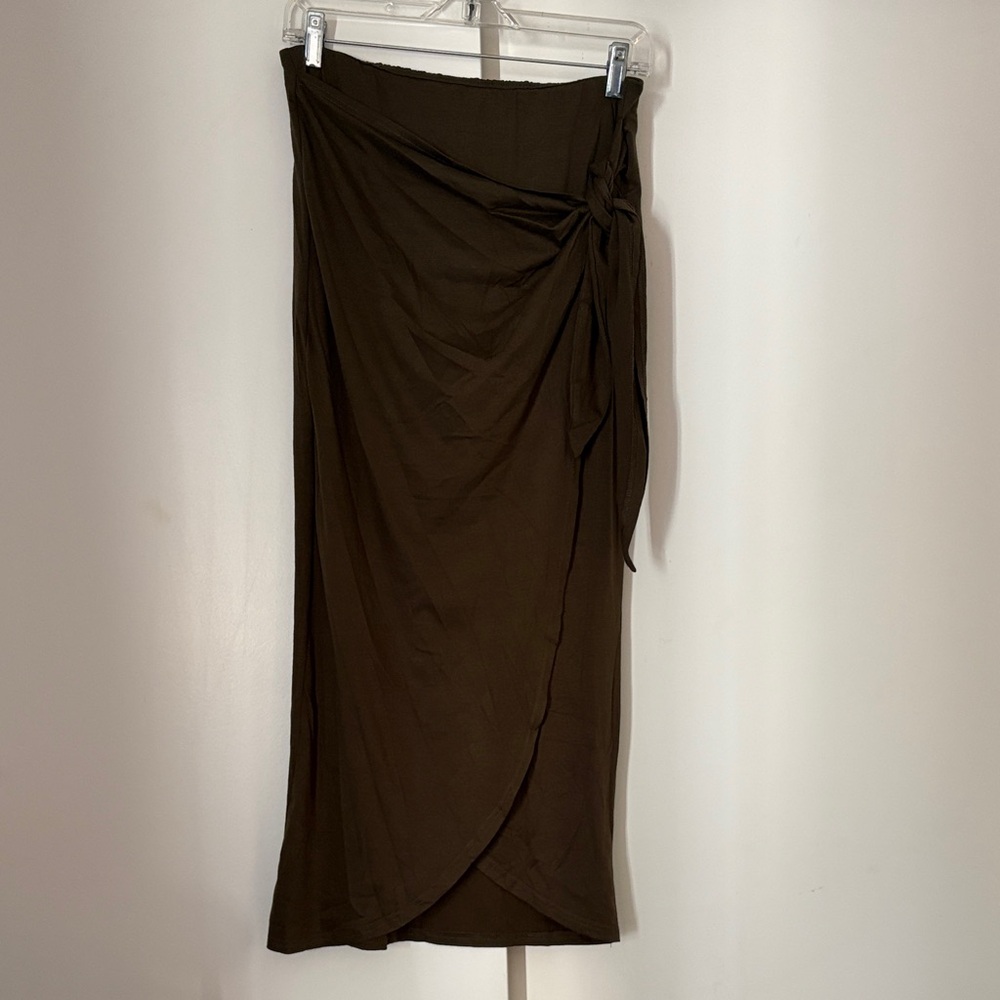 NWT Witsmile Asymmetrical Olive Green Wrap Closure Skirt Medium - Picture 6 of 8